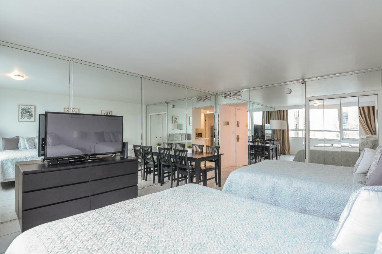 Castle Beach Suites By Vacation Media Miami Beach Exterior photo